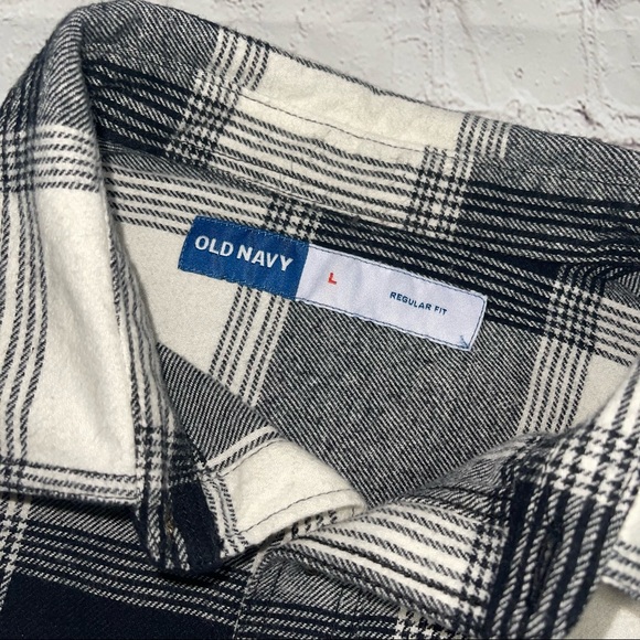 [on] double pocket flannel shirt - Picture 3 of 5